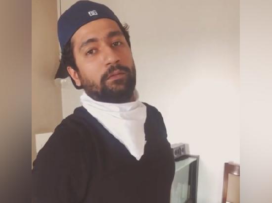 An eagle pays visit to Vicky Kaushal at home