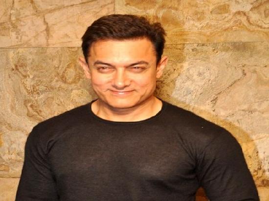 Aamir Khan refutes 'fake' claims of being the 'Robin Hood' putting money in ration packets for needy