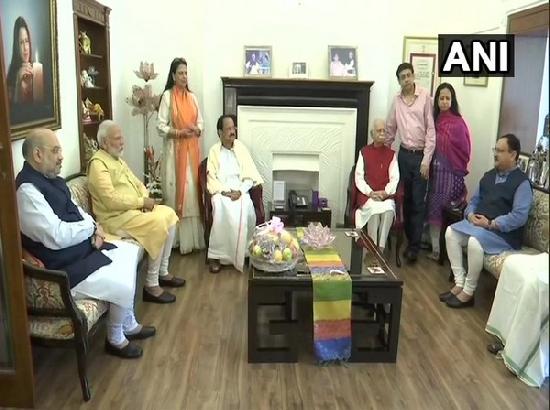 PM Modi, Amit Shah and VP Naidu met LK Advani on his 92nd birthday