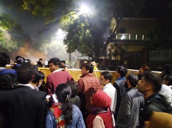 Death toll in Delhi violence climbs to 13 with more than 190 wounded