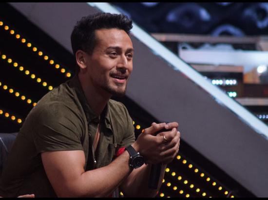 Tiger Shroff on the sets of DID Little Master
