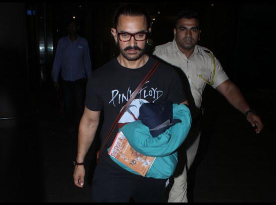 Aamir Khan seen at Mumbai airport
