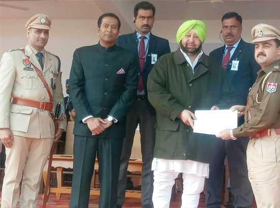 Captain Amarinder Singh honoured Triple Medal winner SI Ajitesh Kaushal on Republic Day 
