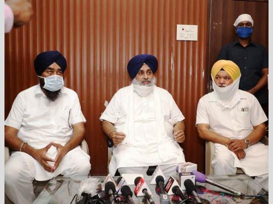 Sukhbir Badal demands probe into central food material sent as relief to Punjab