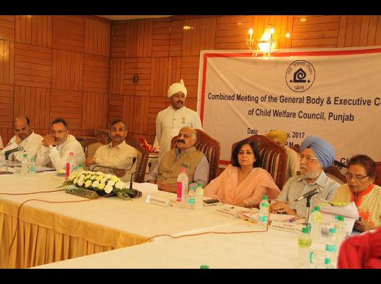 V. P. Singh Badnore asks Members of CWC to ensure overall development of Children