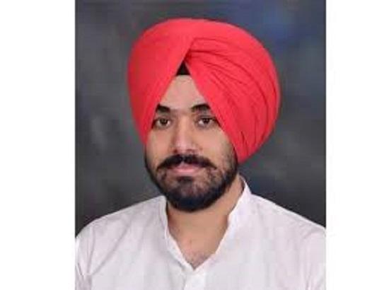 Punjab Youth Congress chief held for burning of tractor at India Gate