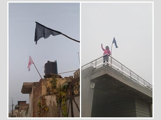 KMSC expresses resentment over 3 Farm Laws, hoist black flags atop roofs