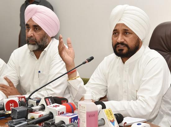 Punjab CM hails Congress Working Committee resolution in support of farmers 