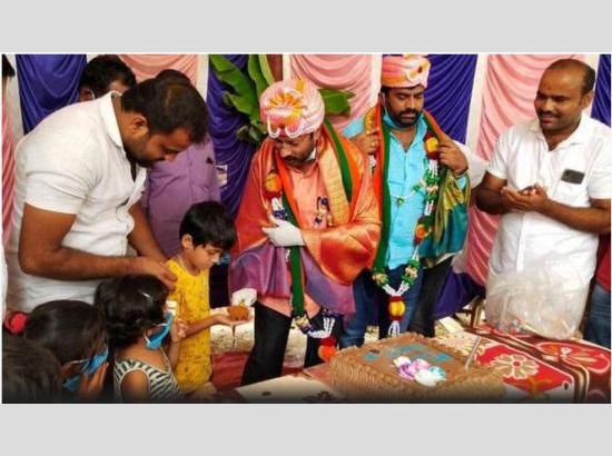 Karnataka: Turuvekere BJP MLA celebrates birthday with villagers amid lockdown