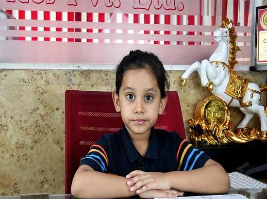 Six year girl launches YouTube Channel, gathers 17000 views in 5 hours of launching 