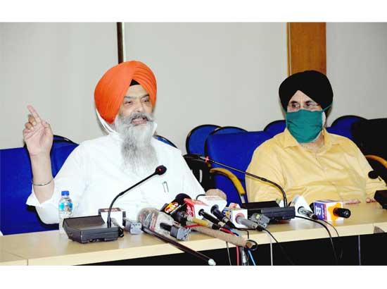 Compensate farmers instead of compensating liquor and mining contractors – Prof Chandumajra to CM
