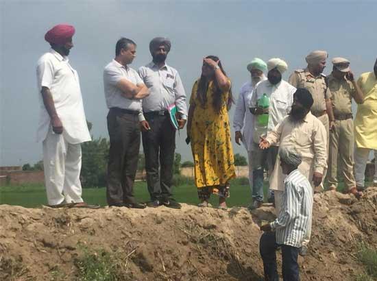 Divisional Commissioner inspects flood control arrangements in Shahkot Sub Division
