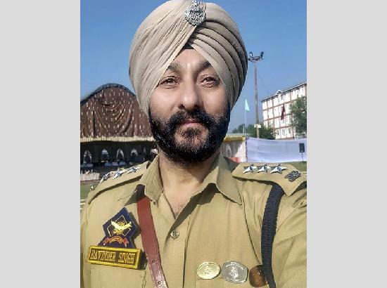 NIA files chargesheet against suspended DSP Davinder Singh