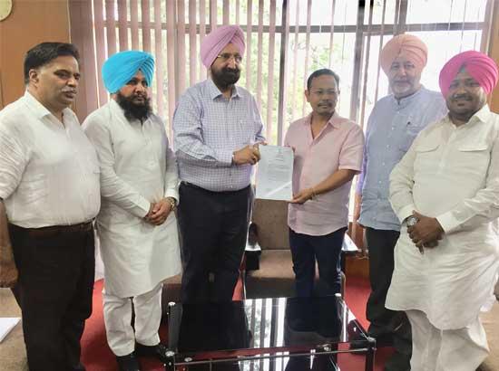 Punjab Delegation meets Meghalayan Home Minister, Urges amicable & early resolution of Sikh settlers' issue
