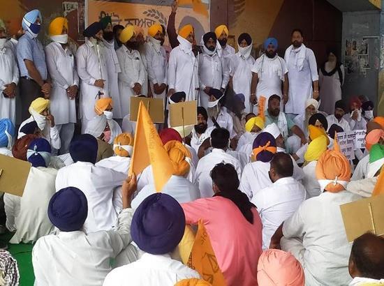 Complete bandh to protest farm Bills observed in Fatehgarh Sahib district