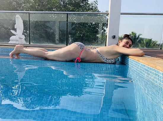 Photo Feature : Actress Gurlen Siingh Chopraa's bikini pics go viral on Internet