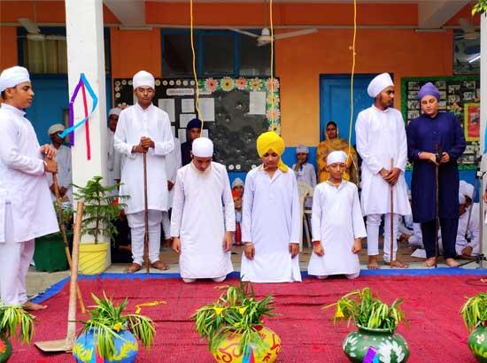 73rd Independence Day was celebrated with great patriotic spirit at Akal Academy Dadehar Sahib 