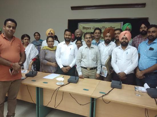 Education Secretary holds meeting with Math and Punjabi Teachers