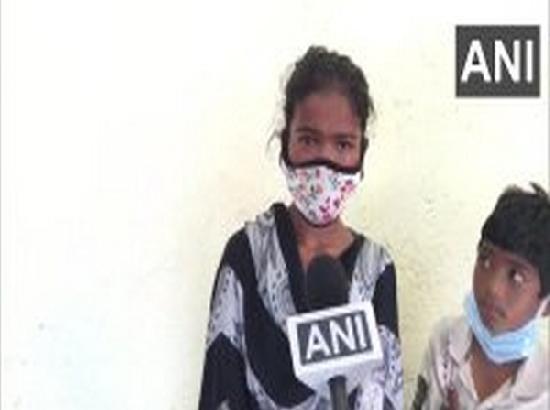 Labourer's daughter gets flat for securing first division in Class 10 exams
