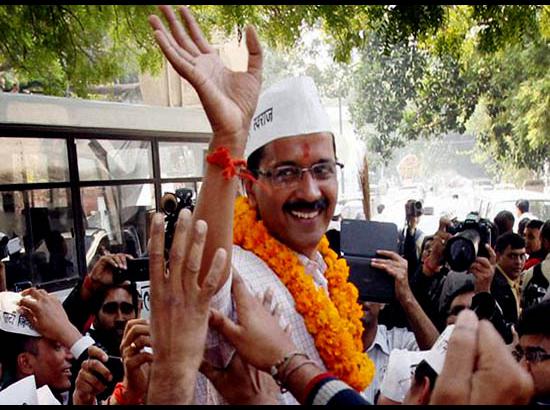 Kejriwal Releases AAP’s 21-Point Trade and Industry Poll Manifesto