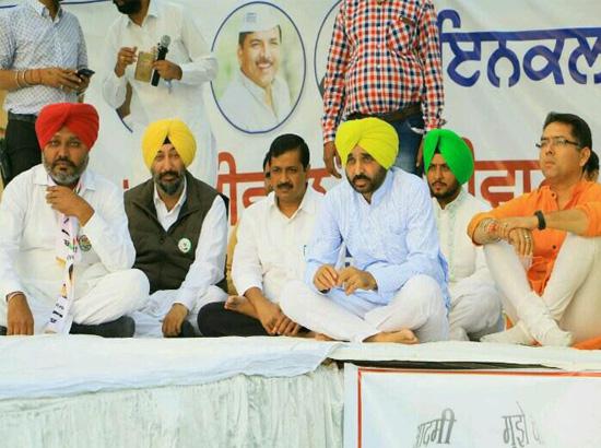 Badal and Amarinder are hand-in-glove to protect each other’s business and political int