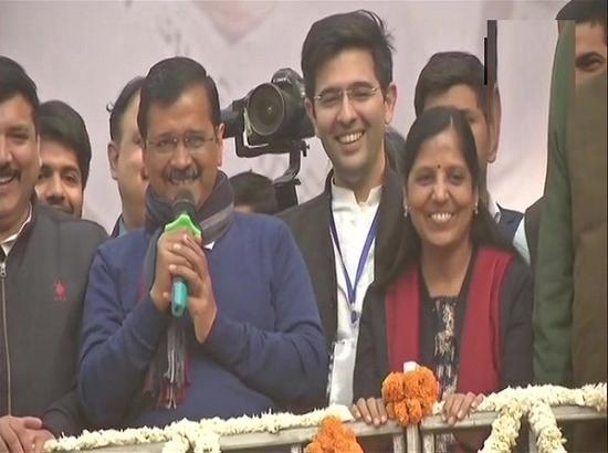 DoE requests heads of Delhi govt schools to attend Kejriwal's oath ceremony

