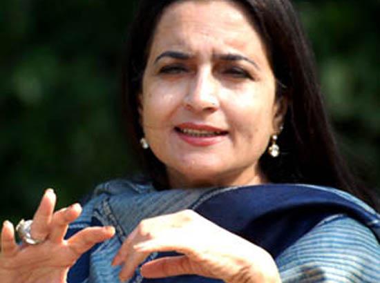 Pay interim relief to Haryana employees: Kiran Choudhry urges Haryana Govt.

