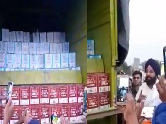 Majithia found truck loaded with liquor, leveled charges on Jakhar of ‘Vote for Bottle’