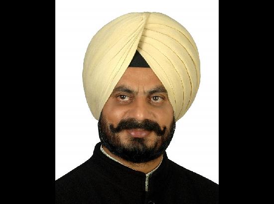 Amarinder gave special approval for widening of 12.45 Km road leading to Tohra Village

