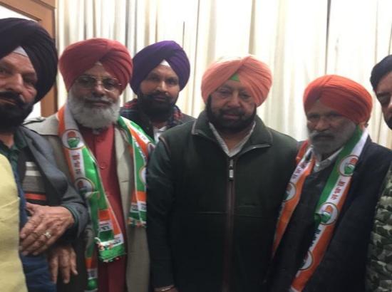 Former MLA and Akali leader join Congress 