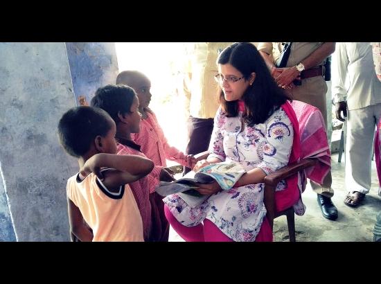 UP IAS Officer sets example to voluntarily teach government school students