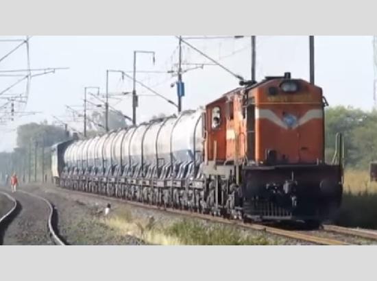 Railways continue milk supplies through Dhoodh Duronto Special Train  