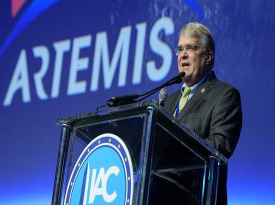 NASA Administrator Presents Medal to John Culberson

