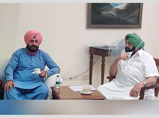Sidhu again writes to CM, demands withdrawal of cases against farmers, broadening scope of MSP for crops   