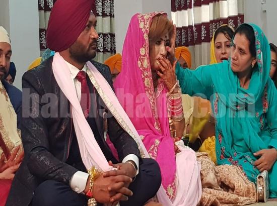 Finally Pakistani girl ties knot with Indian Punjabi boy 
