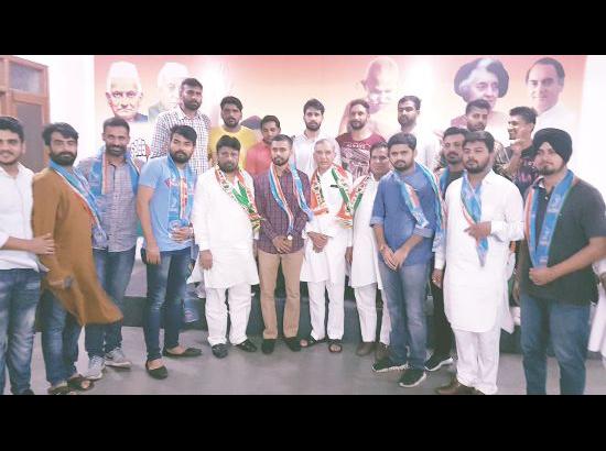 PUHH President & other office bearers join NSUI