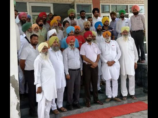 Farmers not burning straw are true sons of motherland: Pannu