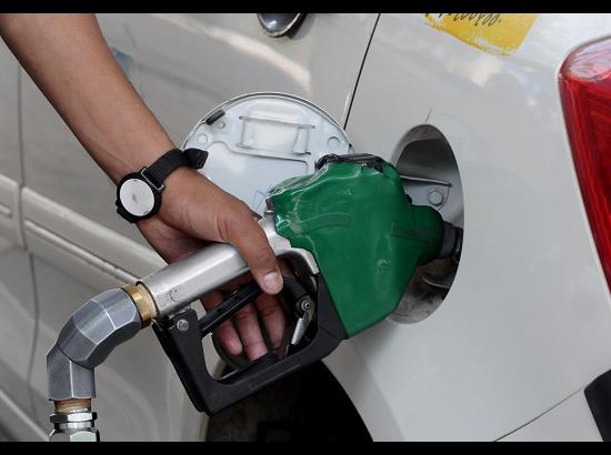 Petrol prices unchanged for third straight day; Rs 76.35 in Delhi
