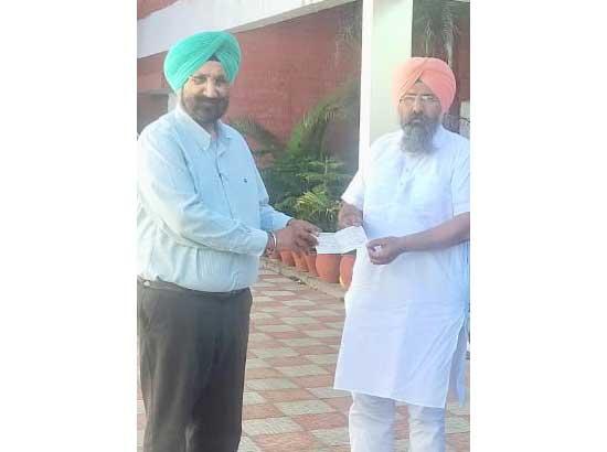 Labourfed donates Rs. 11 lakh in CM COVID relief fund
