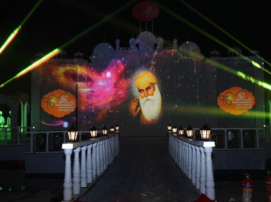 Rupnagar witnesses glimpses of Guru Nanak Dev Ji's grandeur through floating light & sound show 
