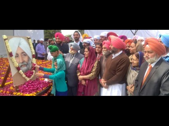 Floral tributes paid to Late S. Beant Singh on his 95th Birth anniversary