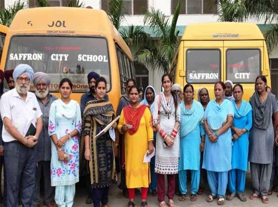 20 School Buses violating HC guidelines Challanned
