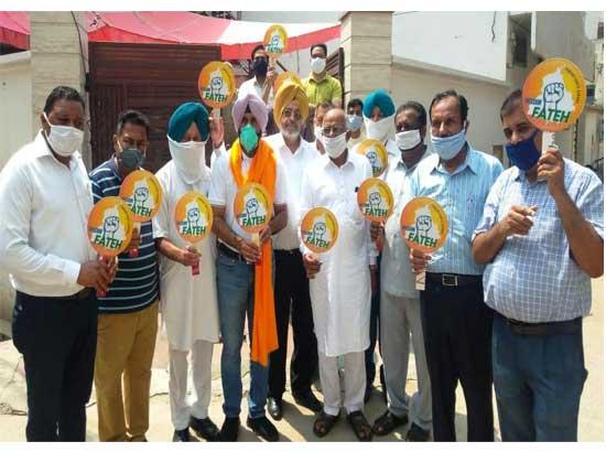 MLA Bassi Pathana launched Mission Fateh of CM in Bassi Pathana town distributed masks, sanitisers