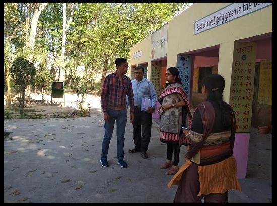 ARO cum SDM Naraingarh Aditi visits polling booths 