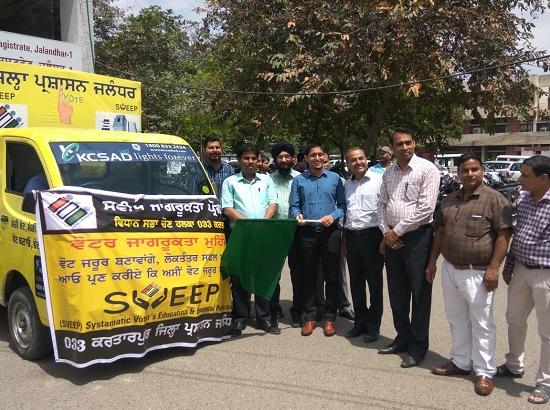 SDM Paramvir Singh flags off awareness Van to make people aware about voting rights