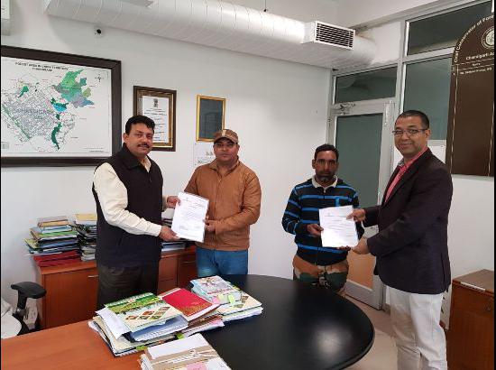 Courageous and alert staff of Forest Department given appreciation letters who brought the culprit to books