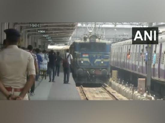 Odisha train accident: Train carrying stranded passengers reaches Howrah