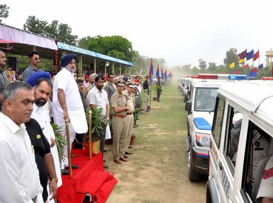 Sukhbir Badal launches Nation's first Unique Rapid Rural Police Response System