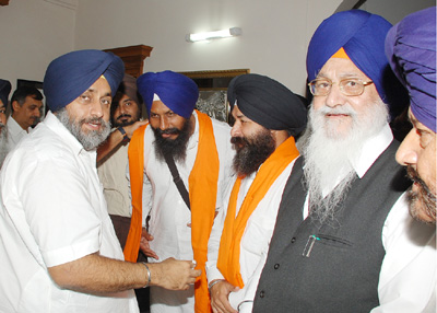 PANTHIC MORCHAGETS A BIG JOLT: ITS SGPC MEMBERS IN HARYANA JOIN SAD FOLD