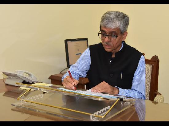 Suresh Kumar formally takes over as Chief Principal Secretary to CM